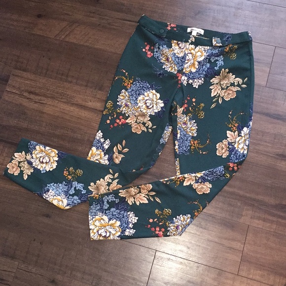 nine britton Pants - NWOT Nine Britton Floral Pants Size 25